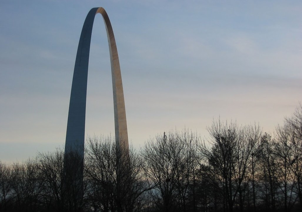 Image of St. Louis Arch at an angle