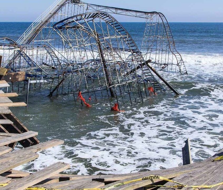 Image of the roller coaster in the Atlantic Ocean