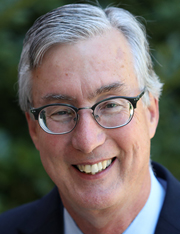 Headshot of Charlie Walter.