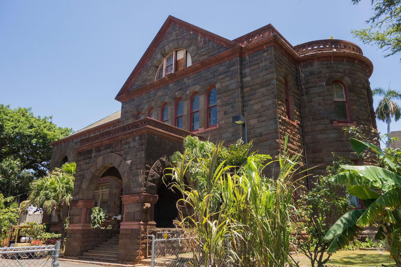 Exterior of Bernice Pauahi Bishop Museum in Honolulu