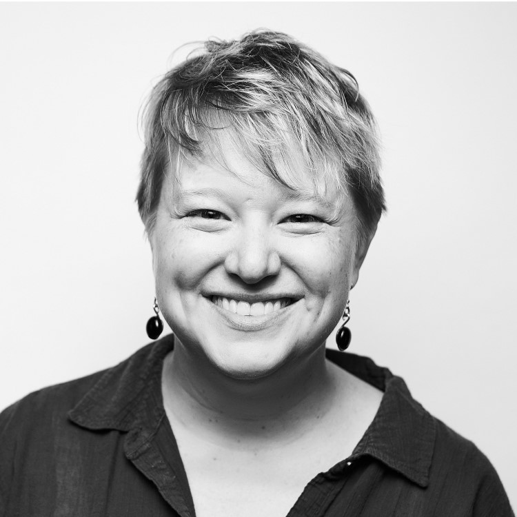 Headshot of Julie Govert
