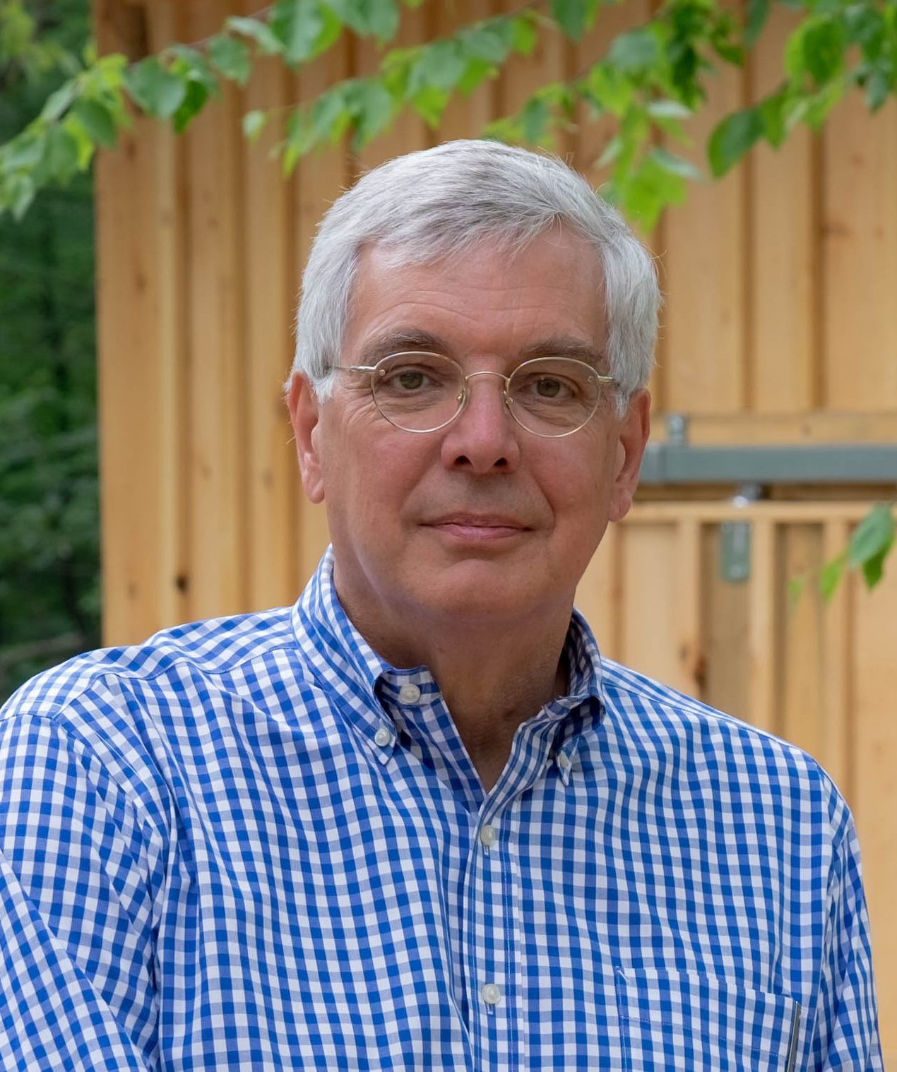 Headshot of Neil Gordon