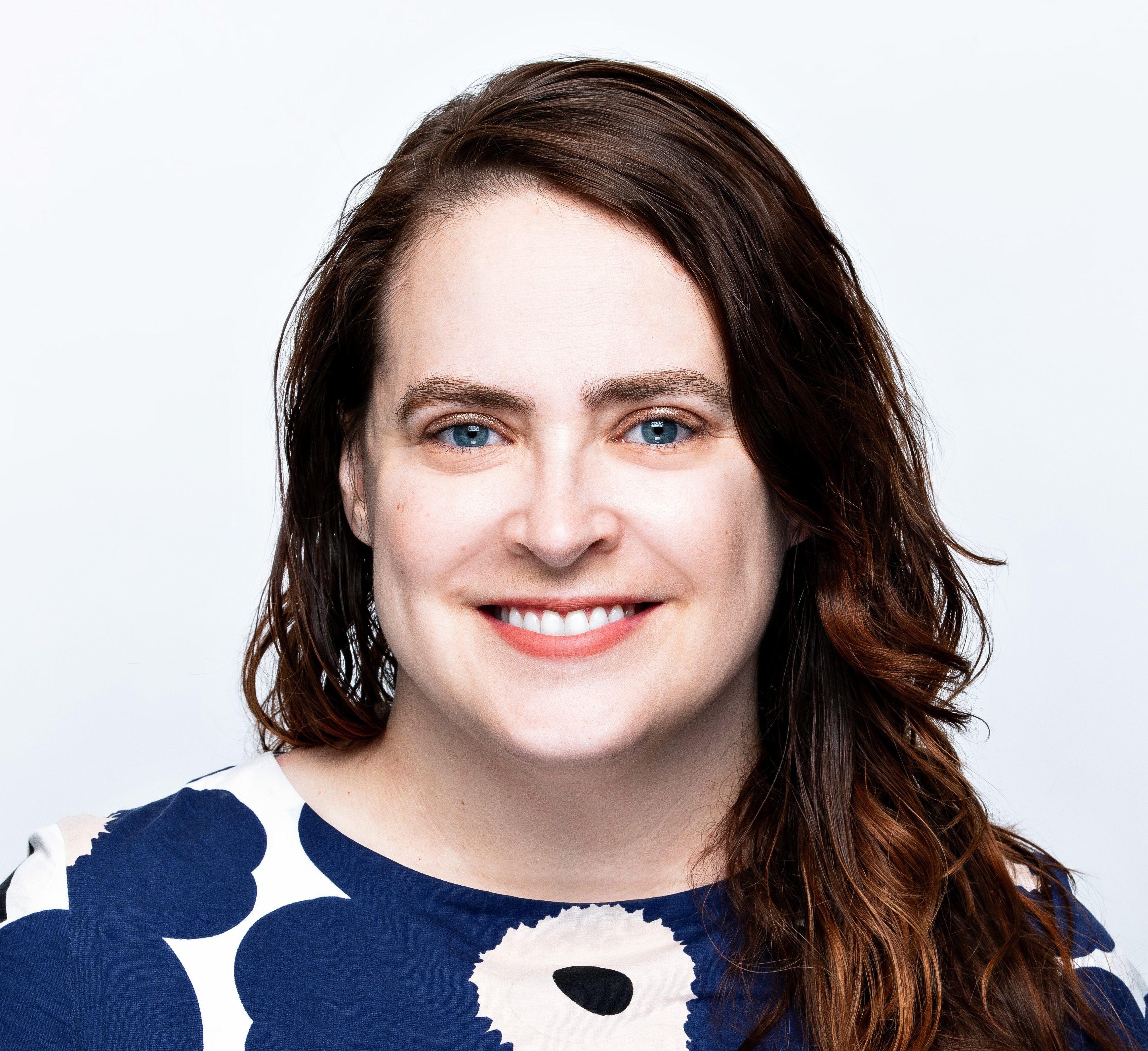 Headshot of Leslie Anderson
