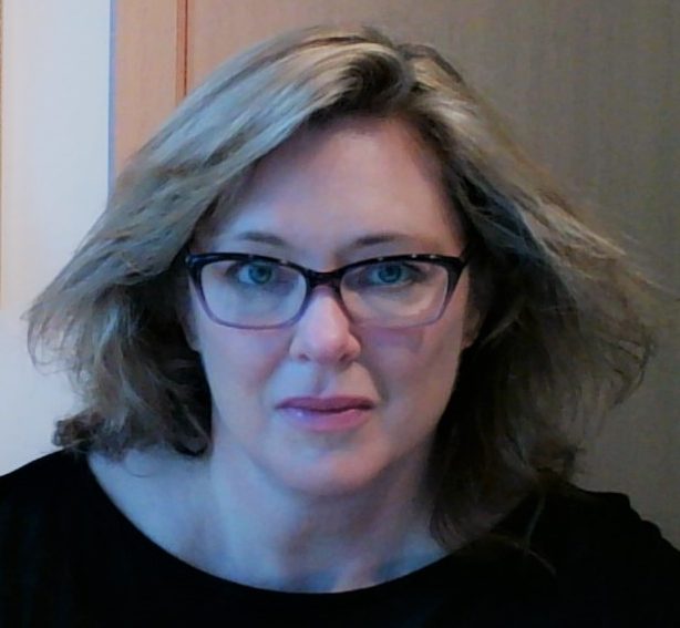 Headshot of Susan Longhenry