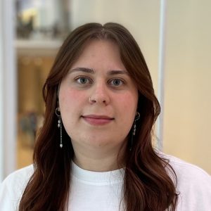 Headshot of Yuna Dranichnikova