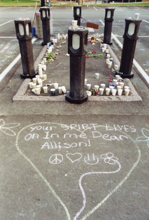 Chalk tributes and candles outline Chalk tributes and candles outlining a memorial
